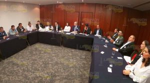 Analizan Senadores creación de una Zona Económica Especial en Poza Rica Analizan Senadores creación de una Zona Económica Especial en Poza Rica