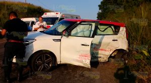 Aparatoso accidente en la carretera Martínez-San Rafael Aparatoso accidente en la carretera Martínez-San Rafael