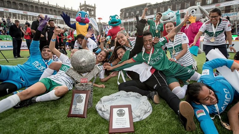 México varonil y femenil se coronan en el Homeless World Cup 2018
