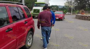 Encontronazo en céntrico crucero de Cerro Azul Encontronazo en céntrico crucero de Cerro Azul