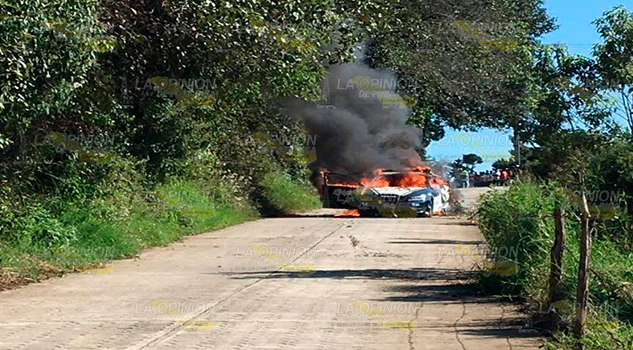 Policias de Chiconcuautla, se salvaron de ser linchados