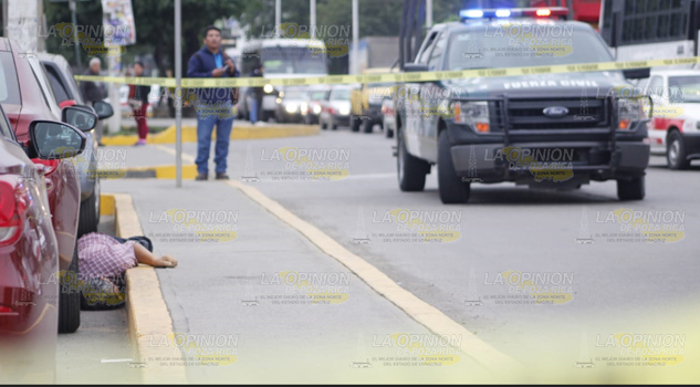 ACTUALIZADA: Lo encuentran muerto en una agencia de carros