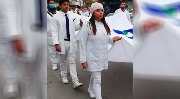 Marchan en Veracruz por caso de hija de diputada asesinada Marchan en Veracruz por caso de hija de diputada asesinada