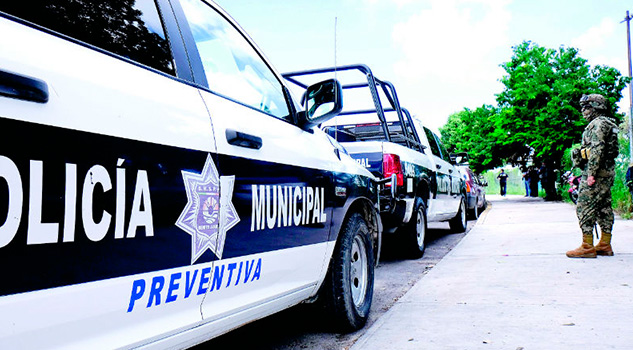 Militares toman control de seguridad de Cancún Militares toman control de seguridad de Cancún
