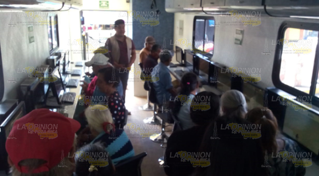 Cientos, aún no saben leer