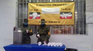 Amanece Cerro Azul a 8 grados; Ejército distribuye bebidas calientes