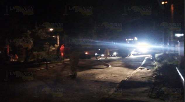 Incendio consume vivienda en Coatzintla