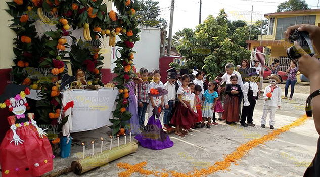 Dale Like y designa mejor altar, nueva modalidad del DIF para elegir al mejor altar