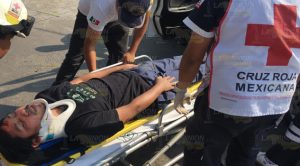 Dos pasajeros lesionados en fuerte accidente en la 27 de septiembre