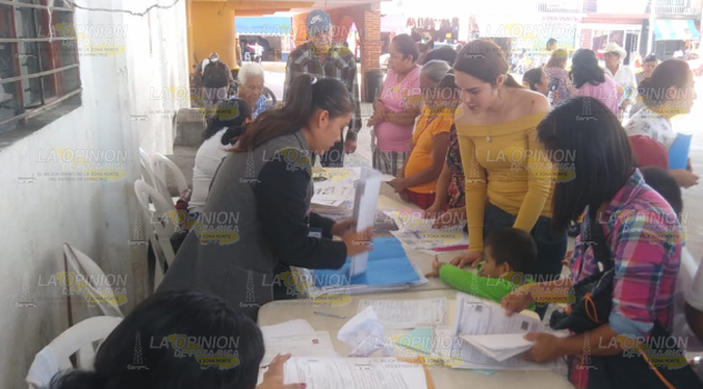 Censan a familias para el programa alimentario