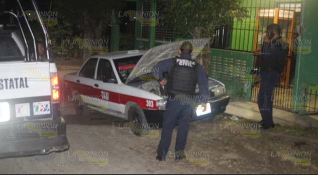 Desvalijan taxi en la colonia los sauces; en Poza Rica