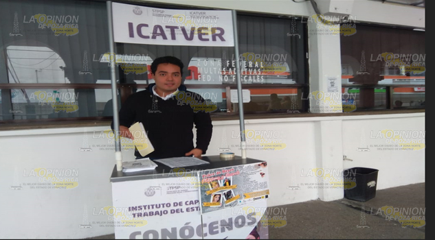Promueven cursos de capacitación en Tuxpan
