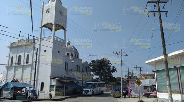 Habitantes en la incertidumbre, aún están a la espera de bloquear o no la carretera a la altura de este municipio