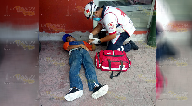 Dejan desamparado a joven enfermo