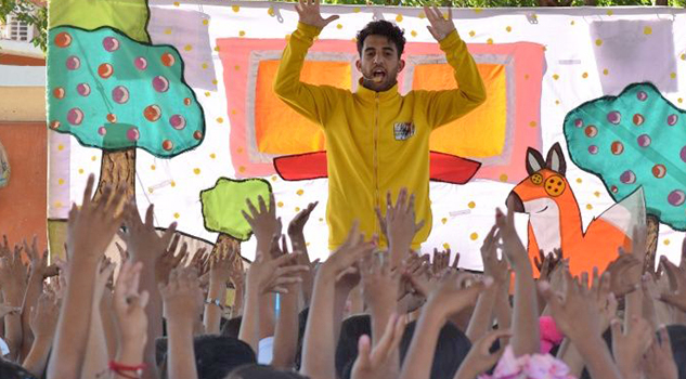 Alesis Fleitas lleva a los niños y jóvenes a viajar al imaginario
