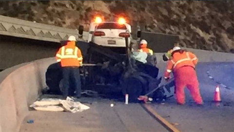 Carambola en Los Ángeles deja 3 muertos y 2 heridos