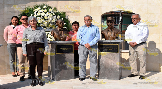 Ofelia Jarillo y ediles recuerdan a Don Luis Escobar Toledano benefactor de Tlapacoyan