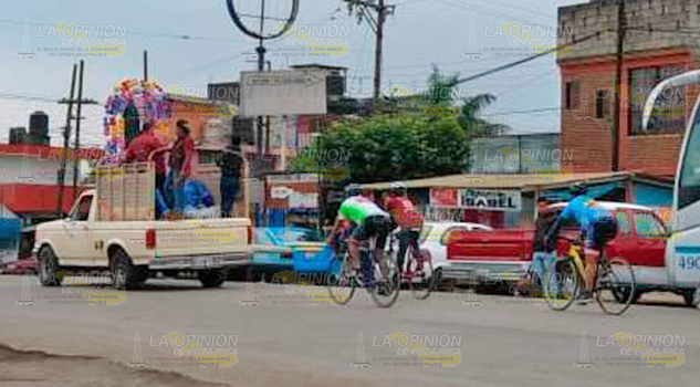 Piden precaución por peregrinos en carretera, hay que prevenir accidentes: Islas