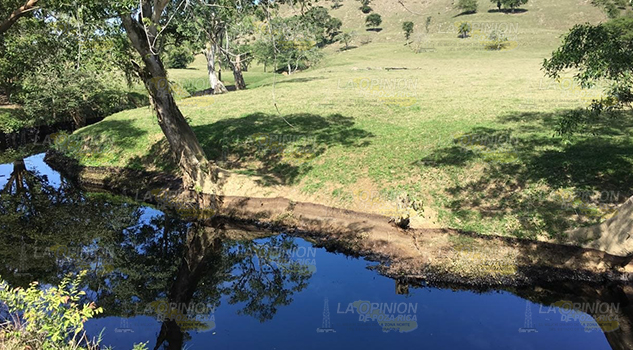 Tras derrame de hidrocarburo, esperan rehabilitación de camino Tras derrame de hidrocarburo, esperan rehabilitación de camino