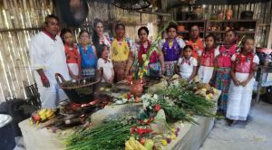 Bendición del fogón en el parque Takilhsukut de Papantla