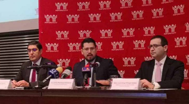 Nuevo director denuncia "despilfarros" en Infonavit