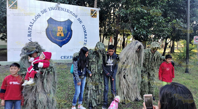 Disfruta población civil actividades de recreo en instalaciones militares en Cerro Azul