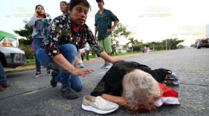 Mujer arrollada por un taxi sobre el bulevar Adolfo Ruiz Cortines