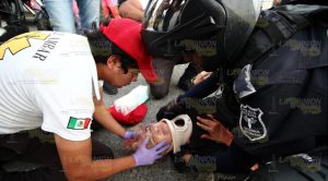 Mujer arrollada por un taxi sobre el bulevar Adolfo Ruiz Cortines