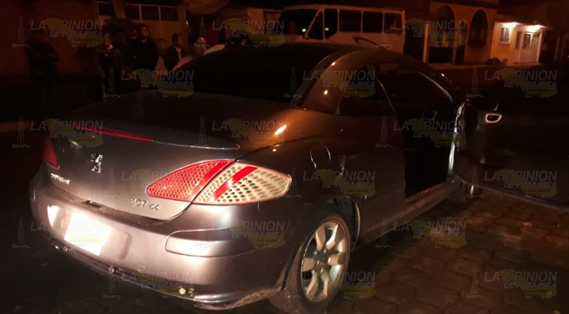 Atacan a balazos a supervisor escolar