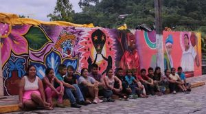 Feligreses borran "Tlajana", aseguran que el mural atrajo la violencia a Zozocolco