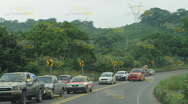 Aumenta flujo vehicular en carreteras, sobre todo de Centroamericanos