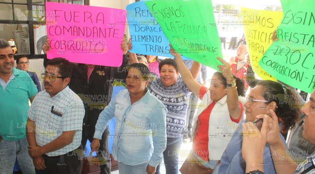Protestan por el 1er Informe del Alcalde de Cazones De Herrera