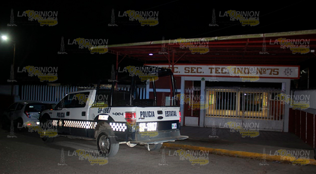 hampón intenta robar en la secundaria técnica 75 de Poza Rica.