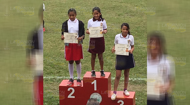 Destacan niños de la primaria Juan de la Luz Enríquez de Coxquihui, en torneo nivel zonal celebrado en Poza Rica