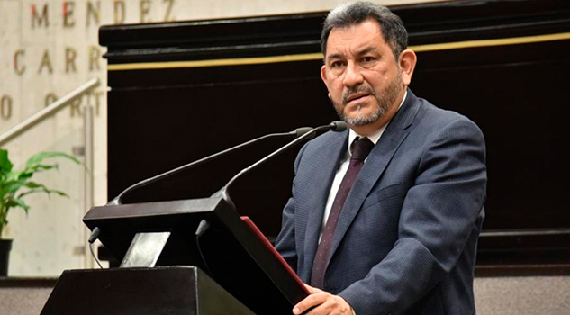 Proponen iniciativa para reducir número de ediles