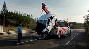Pozarricenses a punto de matarse en la Ozuluama - Tampico Alto A punto de matarse en accidente en Ozuluama, cuatro lesionados