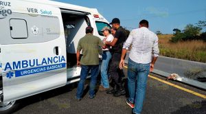 Pozarricenses a punto de matarse en la Ozuluama - Tampico Alto A punto de matarse en accidente en Ozuluama, cuatro lesionados