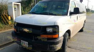 Accidente entre camioneta y taxi, dos heridos en Tuxpan Accidente entre camioneta y taxi, dos heridos en Tuxpan