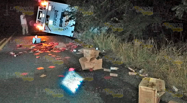 Brutal choque en la carretera Naranjos-Ozuluama; 1 muerto Brutal choque en la carretera Naranjos-Ozuluama; 1 muerto