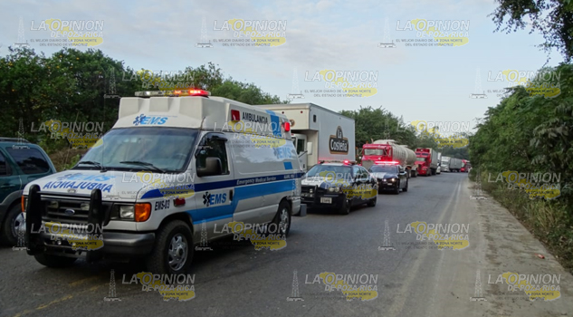 Brutal encontronazo deja una persona lesionada en el km 20 + 800 del tramo carretero Álamo-Tihuatlán