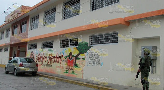 Con Plan Nacional de Paz, refuerzan seguridad en escuelas de Tihuatlán Con Plan Nacional de Paz, refuerzan seguridad en escuelas de Tihuatlán