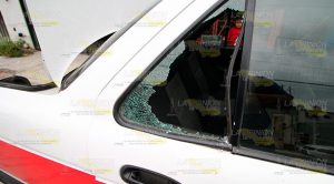 Desvalijan taxi en el fraccionamiento Kawatzin Desvalijan taxi en el fraccionamiento Kawatzin