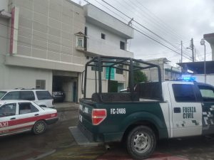 Fuga de gas provoca incendio en la clínica Reyes de la colonia Camacho Fuga de gas provoca incendio en la clínica Reyes de la colonia Camacho