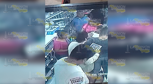 Sorprenden a 3 robando en una tienda en Tuxpan