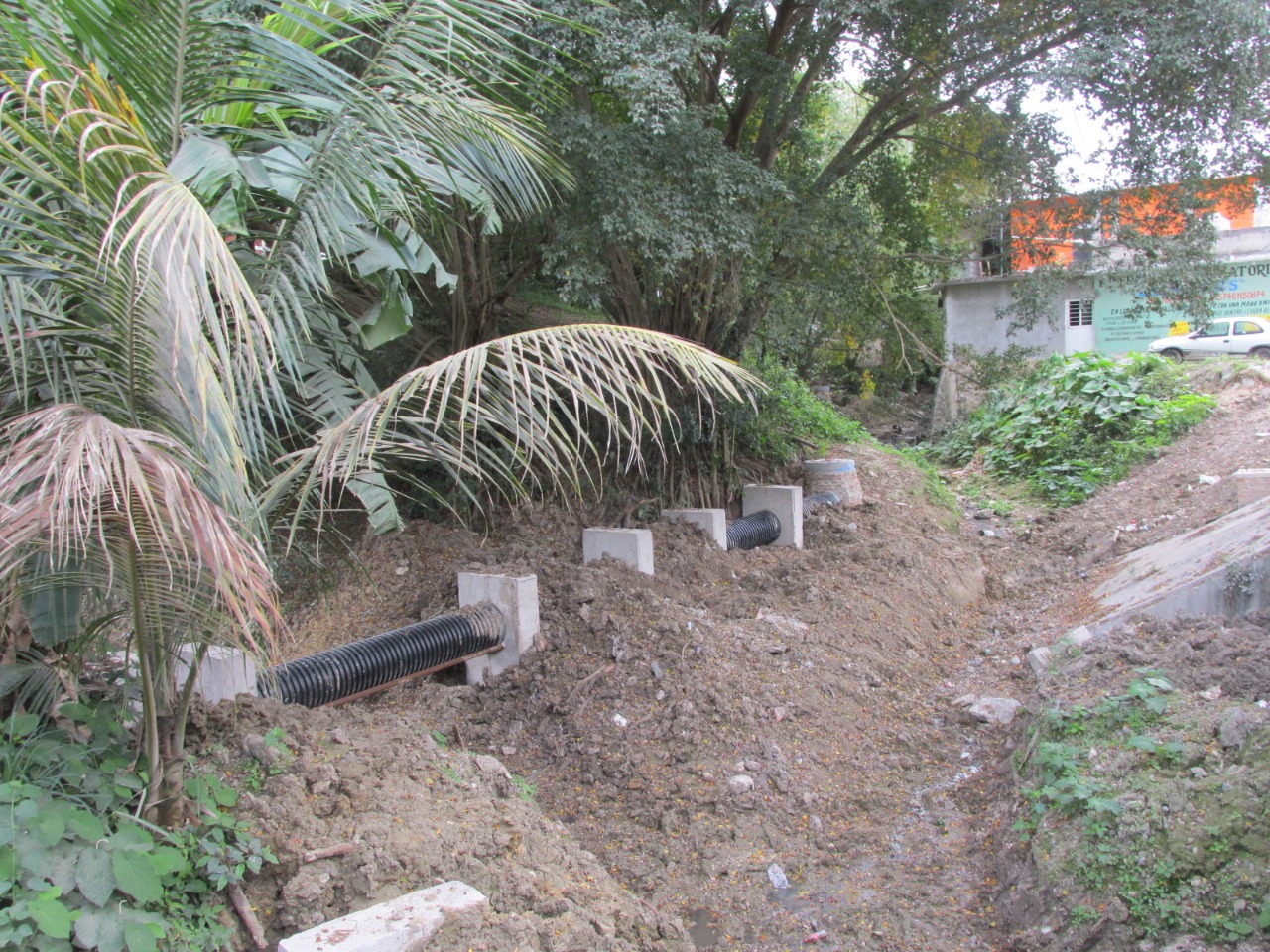 En Castillo de Teayo, otra obra cuestionada