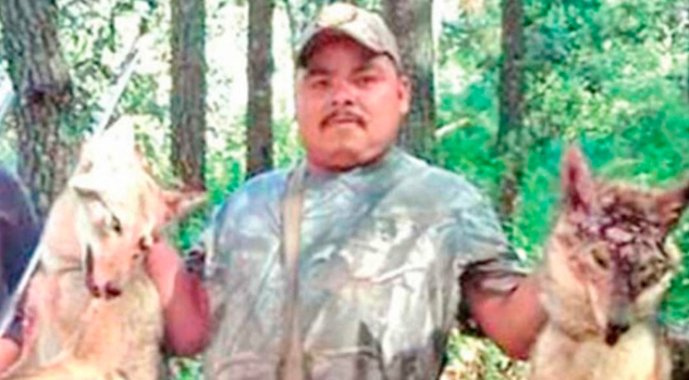 Pide licencia regidor "caza lobos" de Michoacán Pide licencia regidor caza lobos de Michoacán