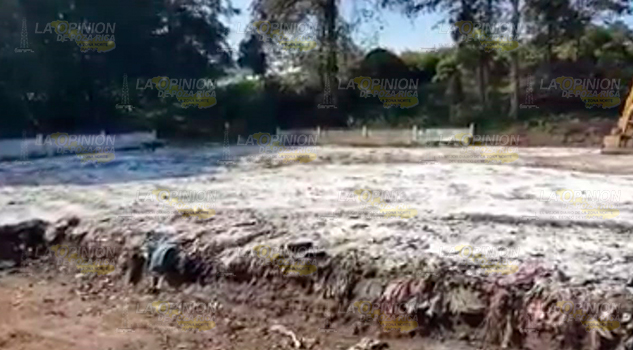 Recinto ferial en Huauchinango, una porquería Recinto ferial en Huauchinango, una porquería