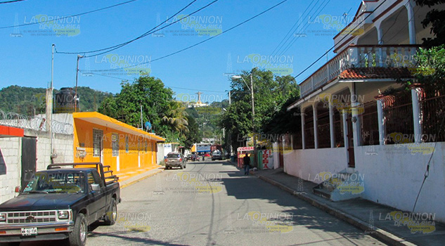 Recomiendan en Tihuatlán no hacer mal uso del número 911 Recomiendan en Tihuatlán no hacer mal uso del número 911