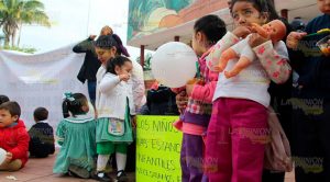 Se manifiestan por recorte de presupuesto a estancias infantiles