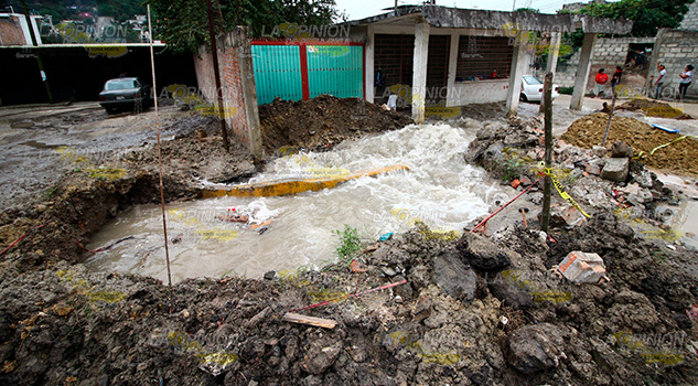 Sin agua 20 mil personas Sin agua 20 mil personas